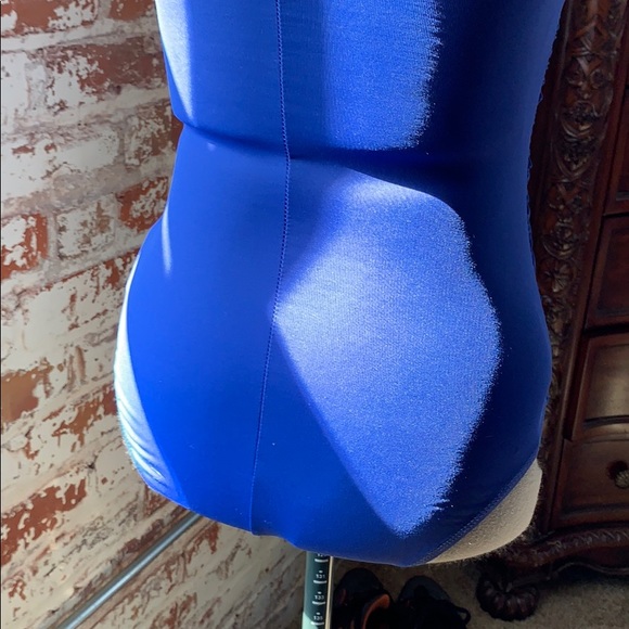 La Blanca Island Goddess Ruched Bandeau Swimsuit - Picture 9 of 11